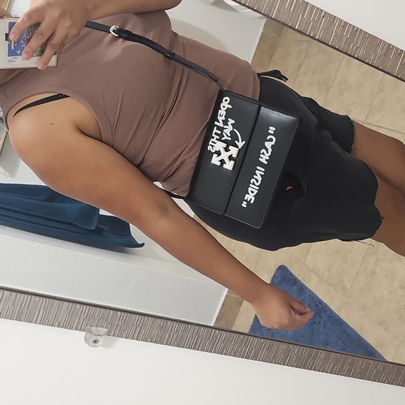 Off-White Crossbody Bag - Picture 6 of 9